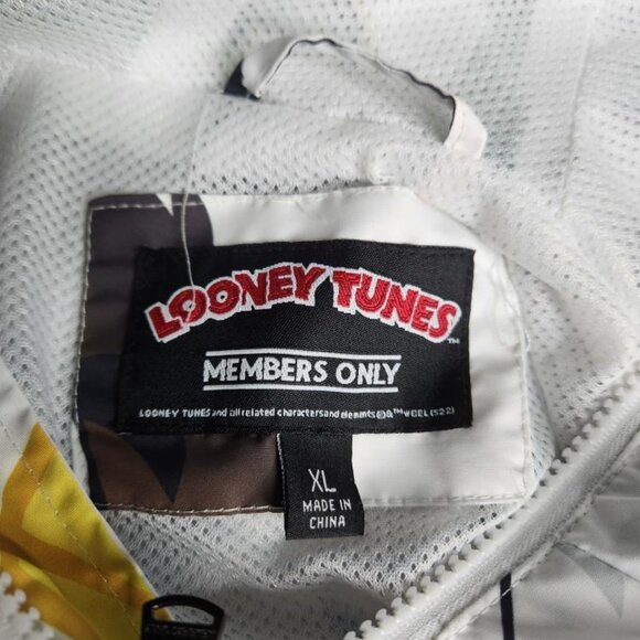 Members Only Looney Tunes Jacket - Picture 4 of 4